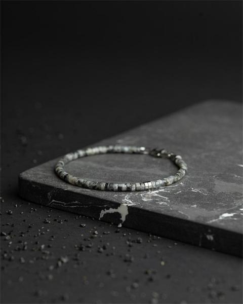 2 mm Armband mit Larvikit-Steinen und Titanelement - Sphera Grey